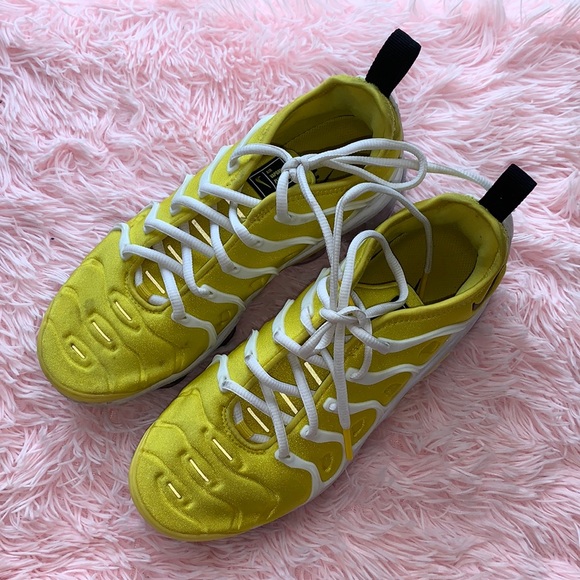Nike Shoes - Yellow Vapormax Plus